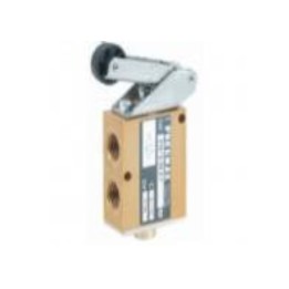 Pneumax 214/2.32.2.1/1 Mechanical Valve 1/4 Inch 3/2 N/C Lever Roller Spring