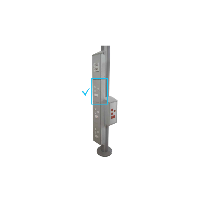 BE-CEN-0000133 Powerpole 16A Switched Socket Outlet